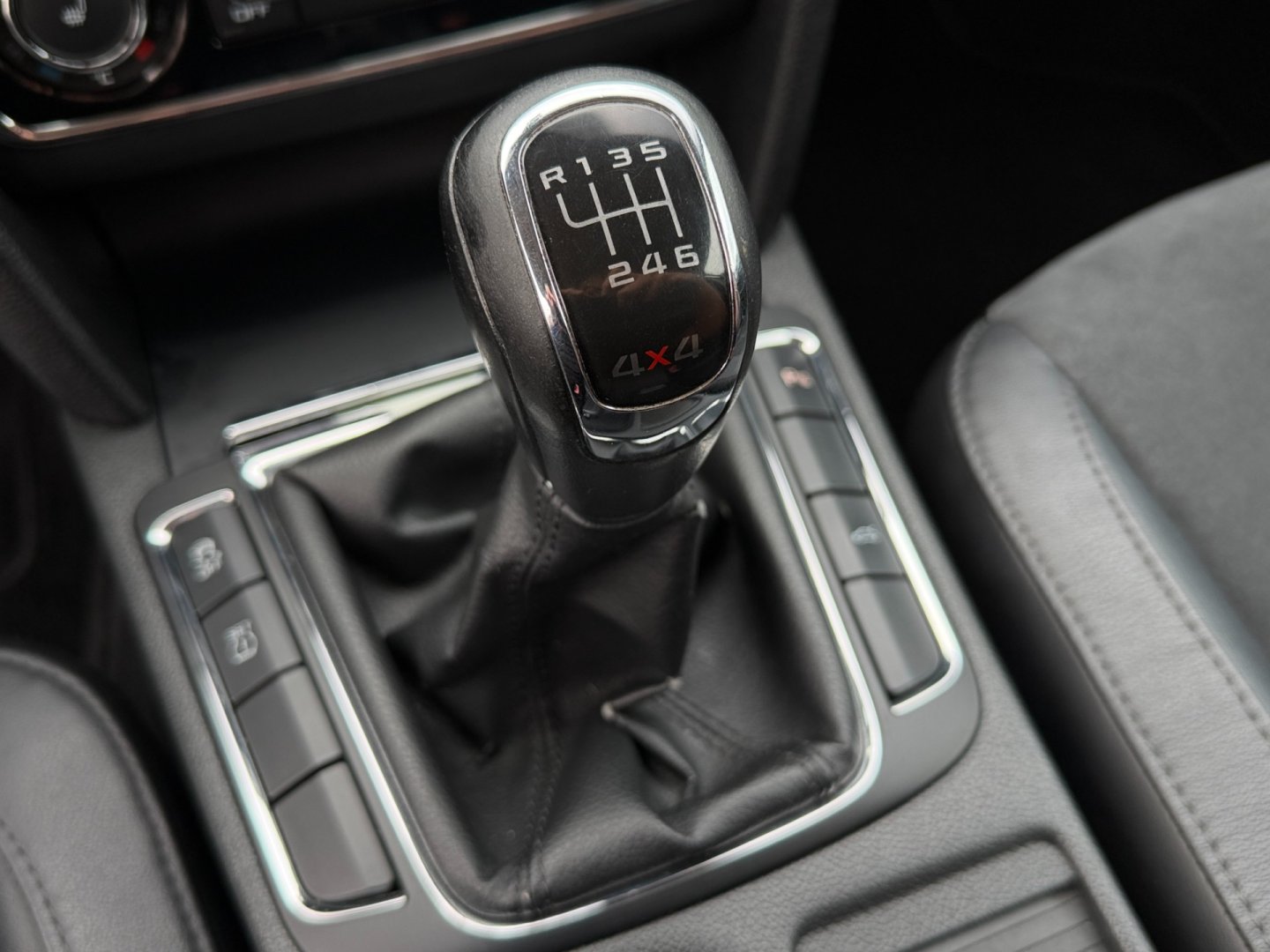 Škoda Superb 2.0TDi 125kW 4x4 Eleganc 2xALU
