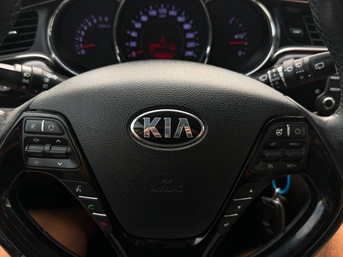Kia Cee´d 1.6GDi park. kamera, 2x alu