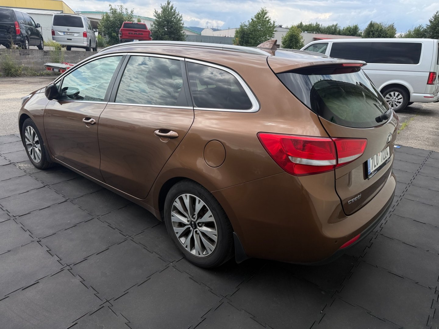Kia Cee´d 1.6GDi park. kamera, 2x alu
