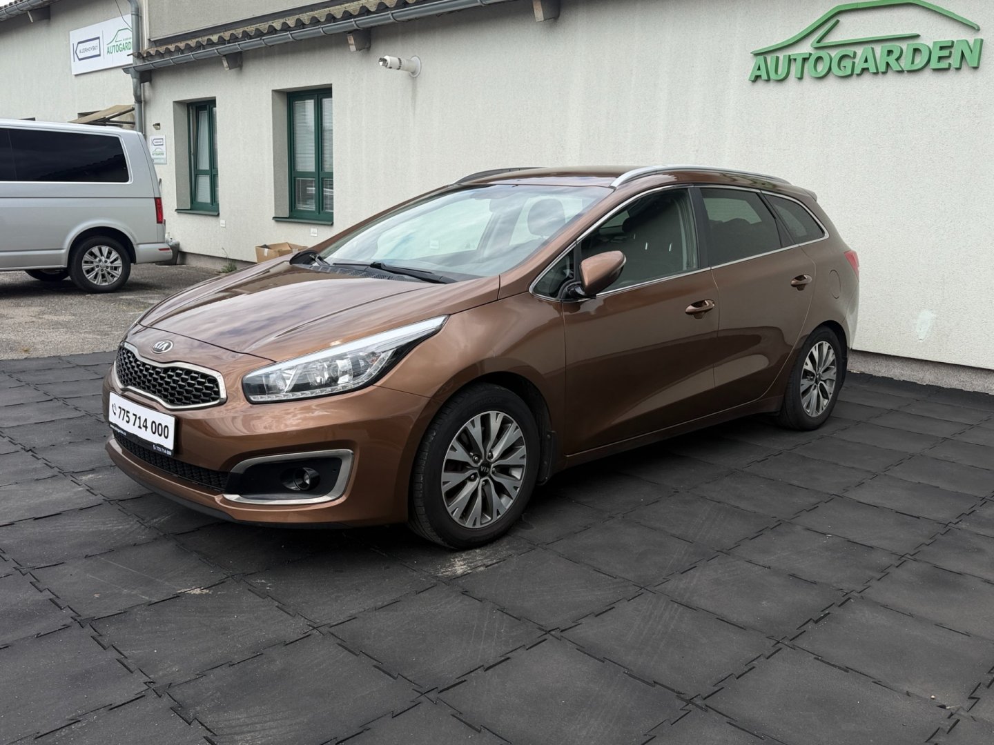 Kia Cee´d 1.6GDi park. kamera, 2x alu