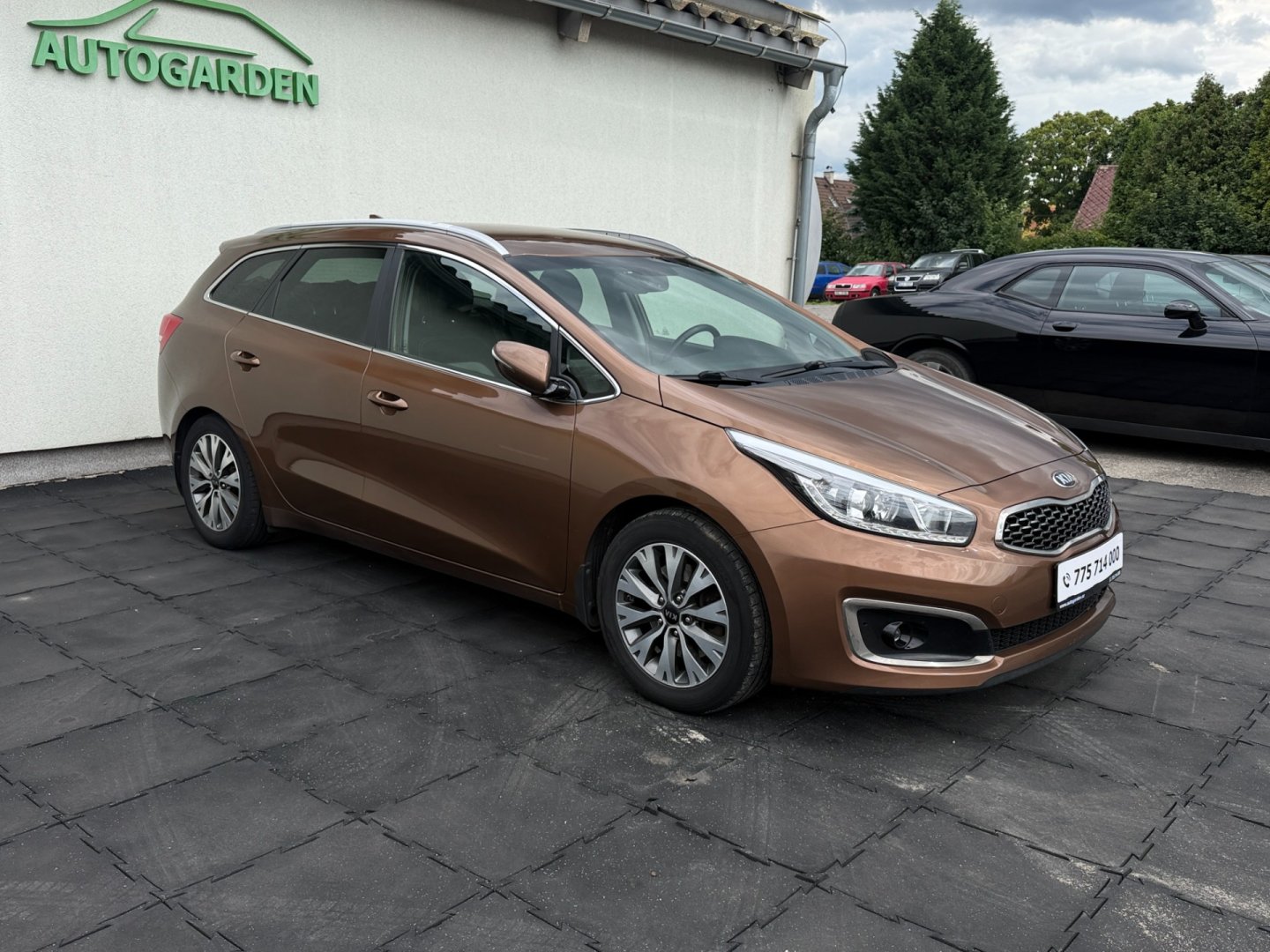 Kia Cee´d 1.6GDi park. kamera, 2x alu