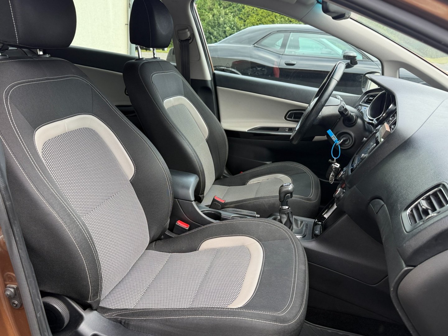 Kia Cee´d 1.6GDi park. kamera, 2x alu