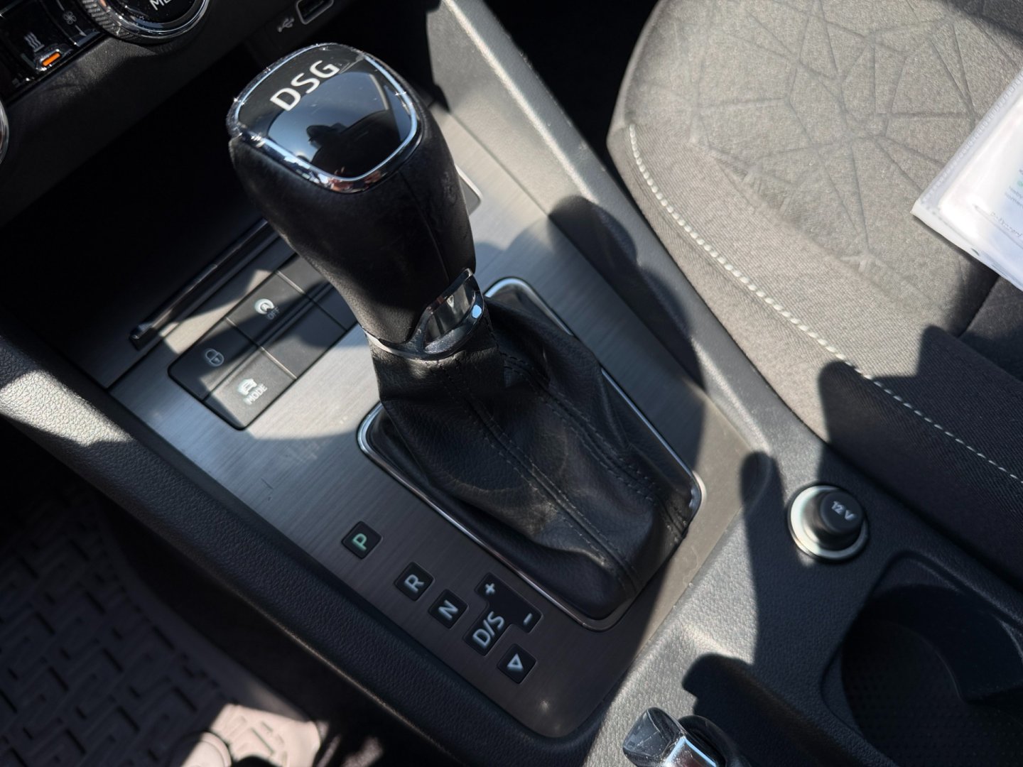 Škoda Octavia 2.0TDi DSG kessy LED, ACC, DCC