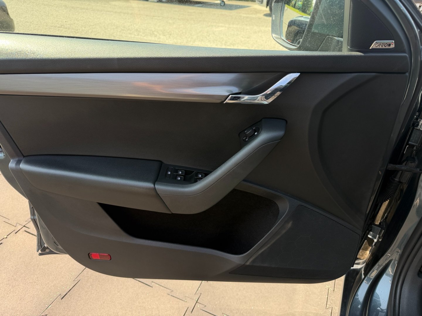 Škoda Octavia 2.0TDi DSG kessy LED, ACC, DCC