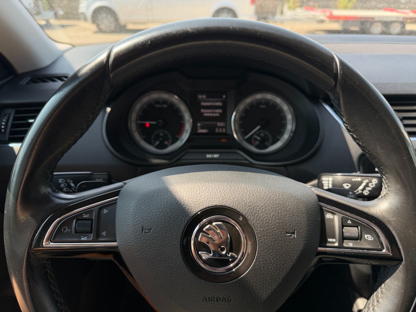 Škoda Octavia 2.0TDi DSG kessy LED, ACC, DCC