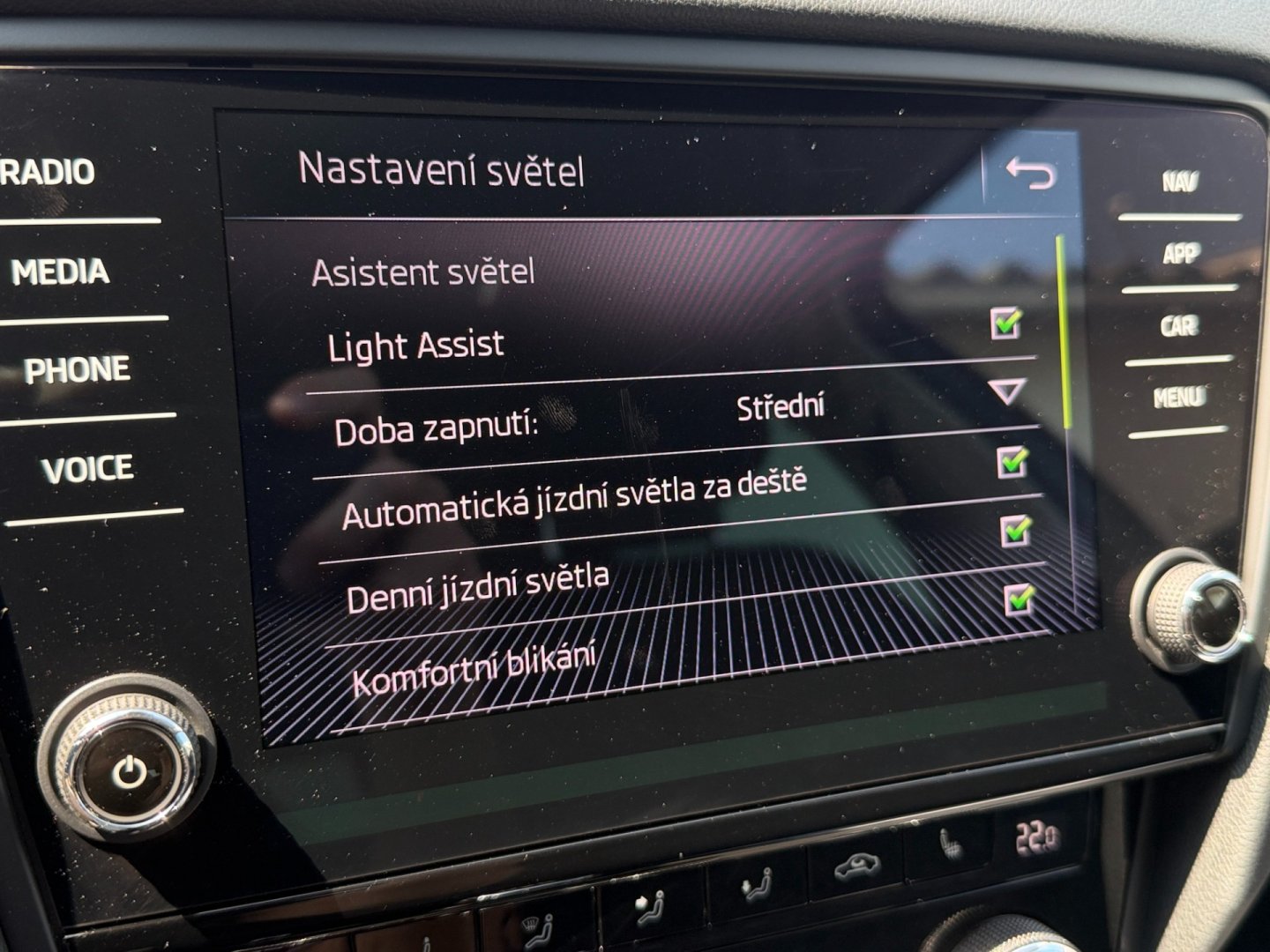 Škoda Octavia 2.0TDi DSG kessy LED, ACC, DCC