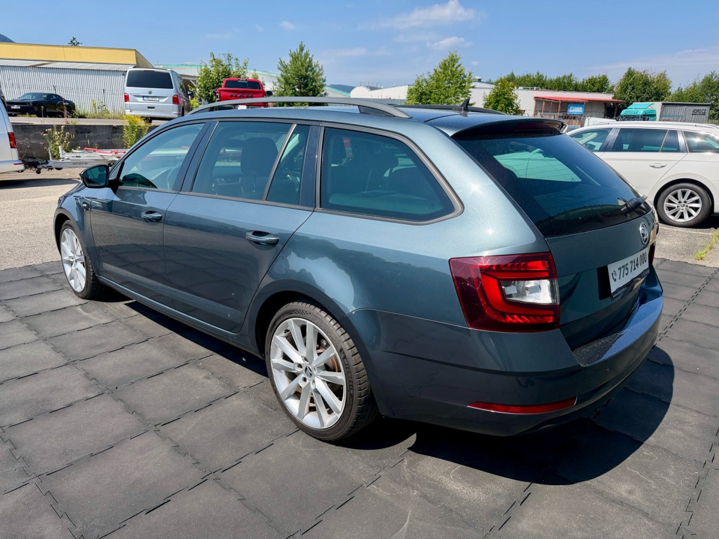 Škoda Octavia 2.0TDi DSG kessy LED, ACC, DCC
