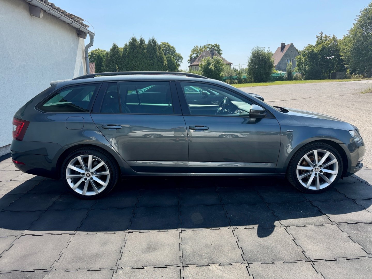 Škoda Octavia 2.0TDi DSG kessy LED, ACC, DCC