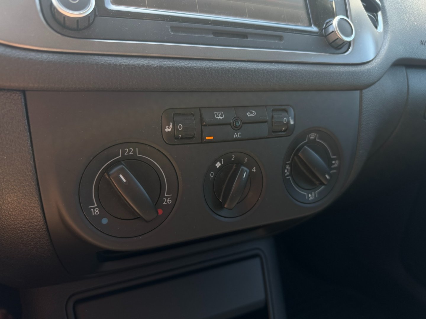 Volkswagen Tiguan 2.0TDi 103kW 4x4, tažné Bi-Xen