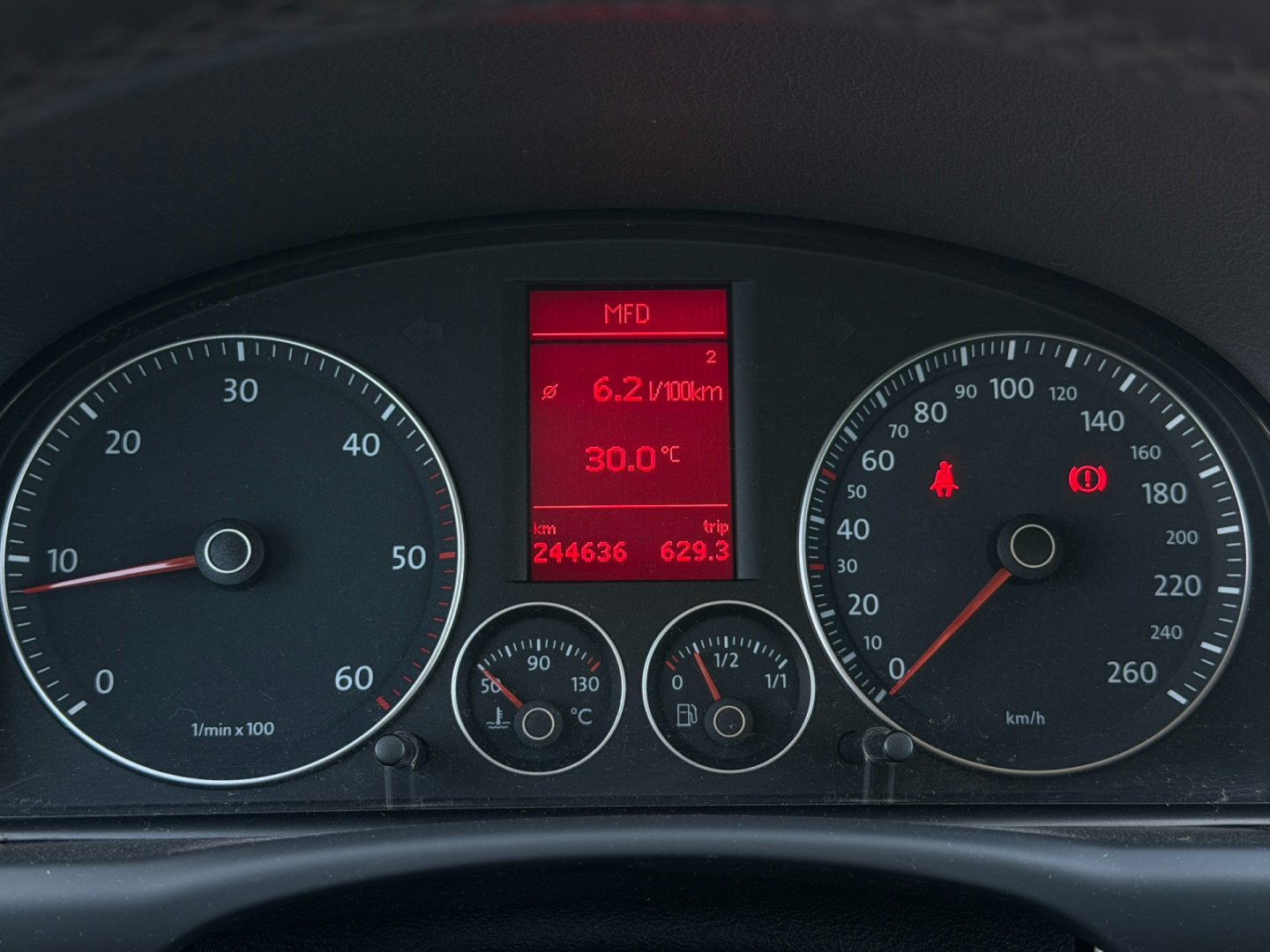 Volkswagen Touran 1.9TDi Bi-Xenon, kůže, 7 míst