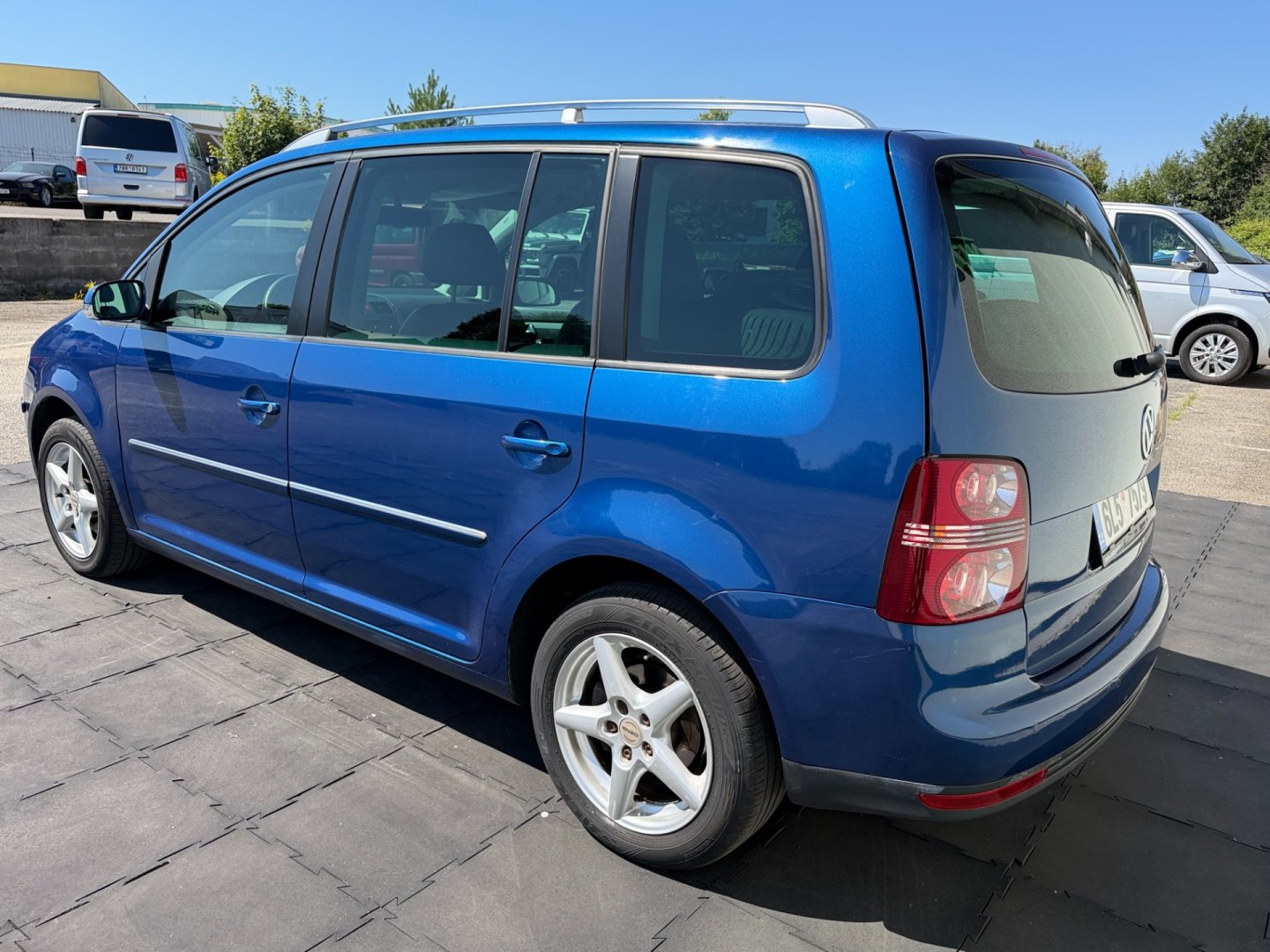 Volkswagen Touran 1.9TDi Bi-Xenon, kůže, 7 míst