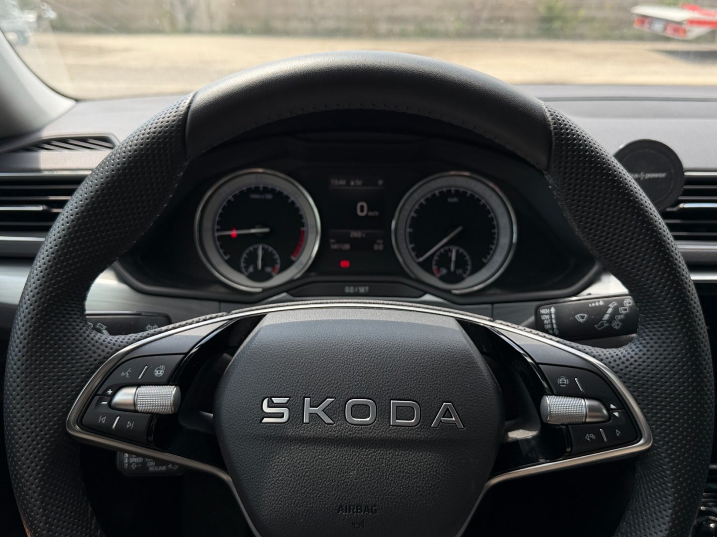 Škoda Superb 2.0TDi 147kW 4x4 DSG, záruka