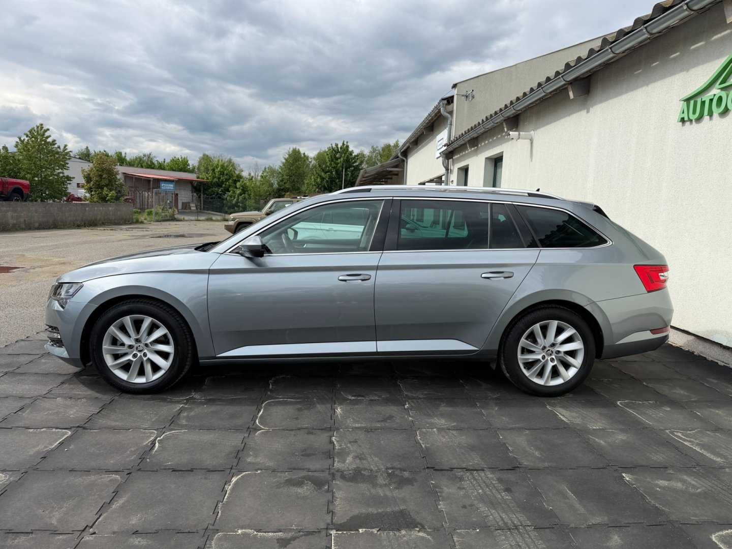 Škoda Superb 2.0TDi 147kW 4x4 DSG, záruka