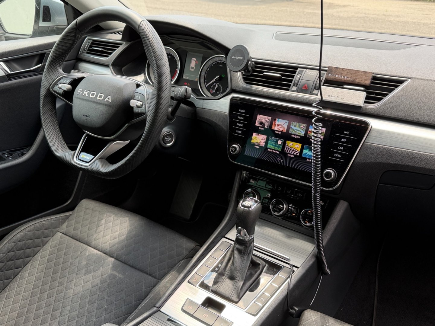 Škoda Superb 2.0TDi 147kW 4x4 DSG, záruka