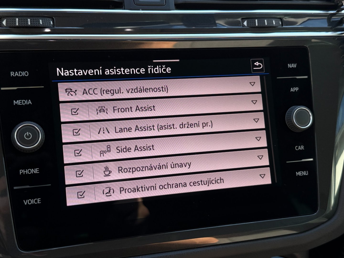 Volkswagen Tiguan 2.0TDi 110kW DSG 4x4 záruka