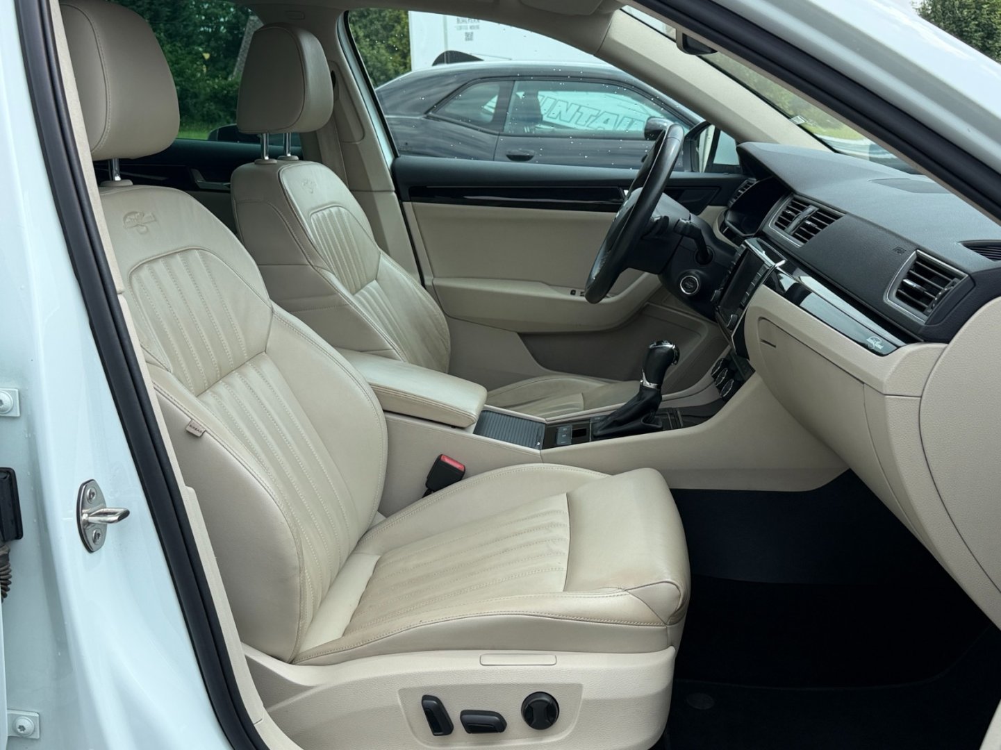 Škoda Superb 2.0TDi 140kW L&K ACC, DCC, TZ