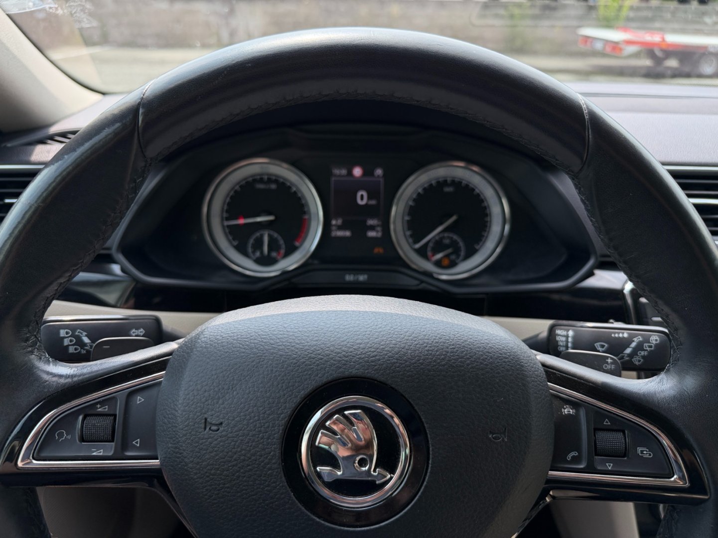 Škoda Superb 2.0TDi 140kW L&K ACC, DCC, TZ