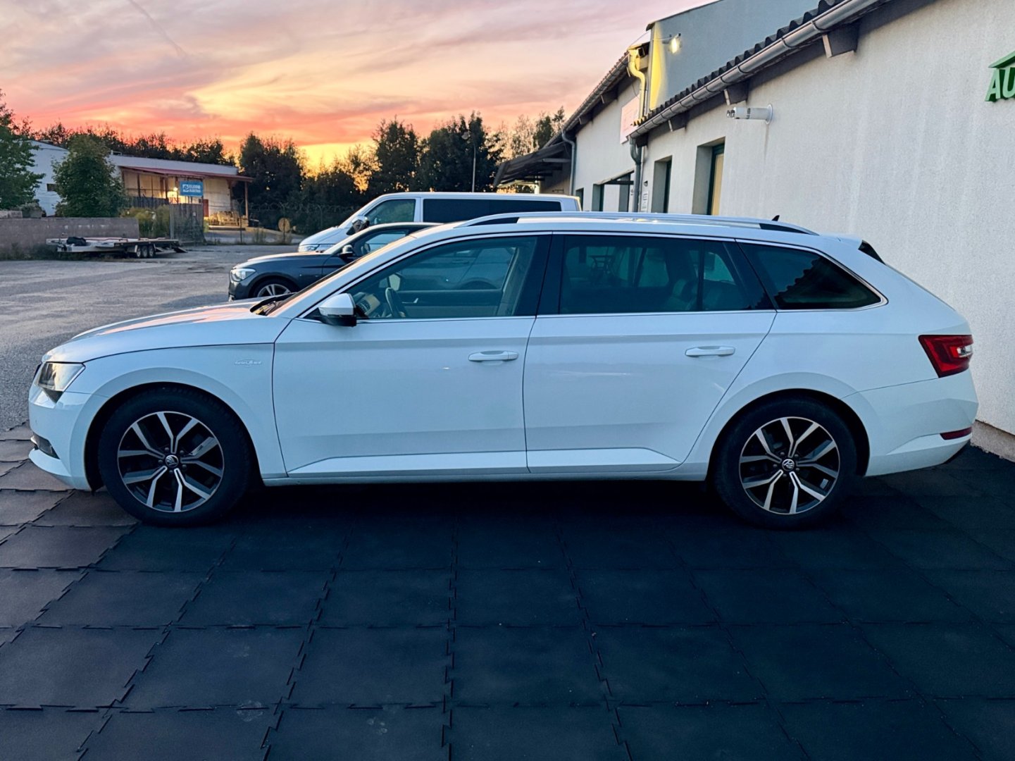 Škoda Superb 2.0TDi 140kW L&K ACC, DCC, TZ