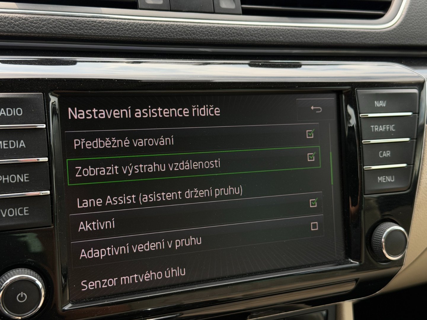 Škoda Superb 2.0TDi 140kW L&K ACC, DCC, TZ
