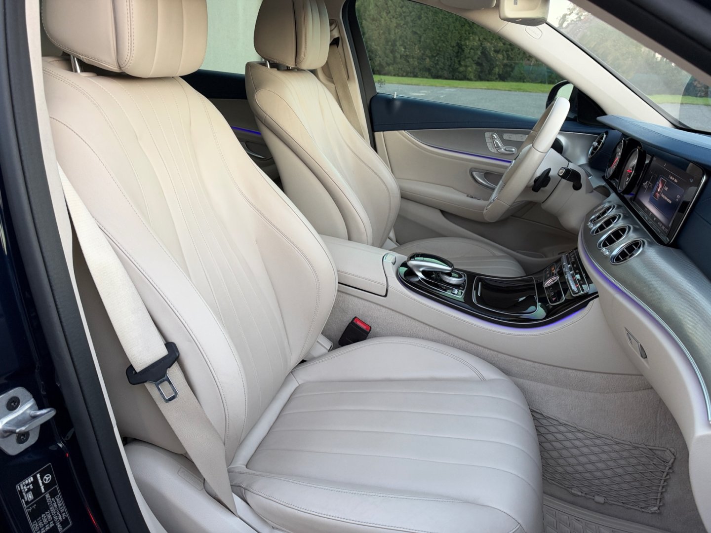 Mercedes-Benz Třídy E E220d 4Matic, Airmatic, 360°
