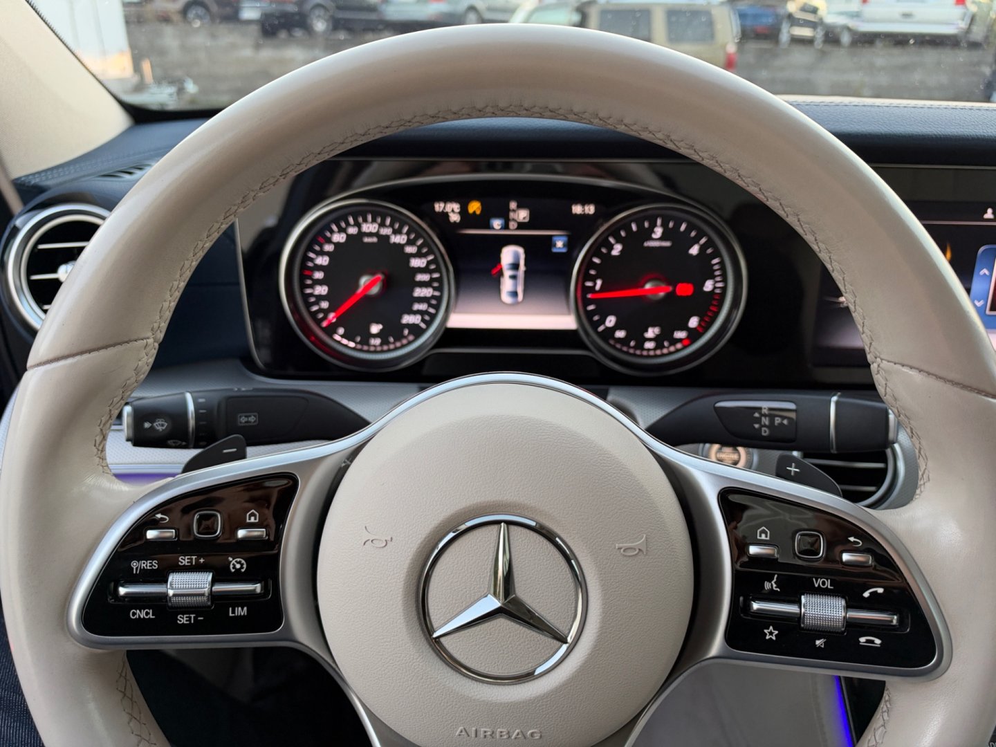Mercedes-Benz Třídy E E220d 4Matic, Airmatic, 360°
