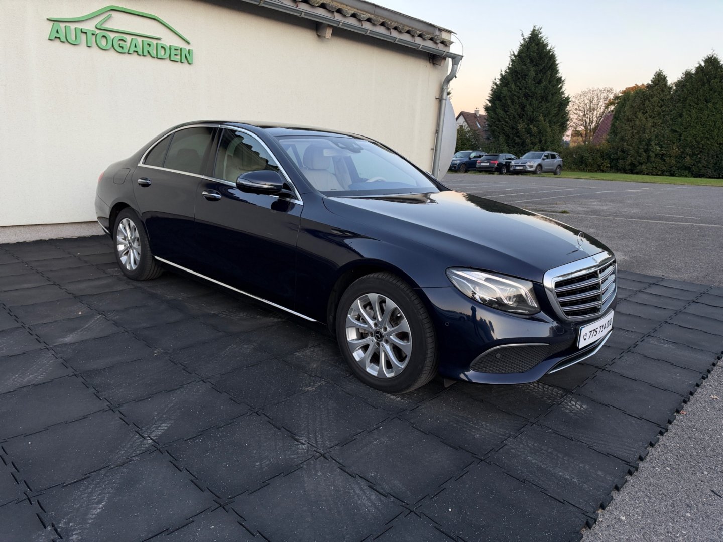 Mercedes-Benz Třídy E E220d 4Matic, Airmatic, 360°