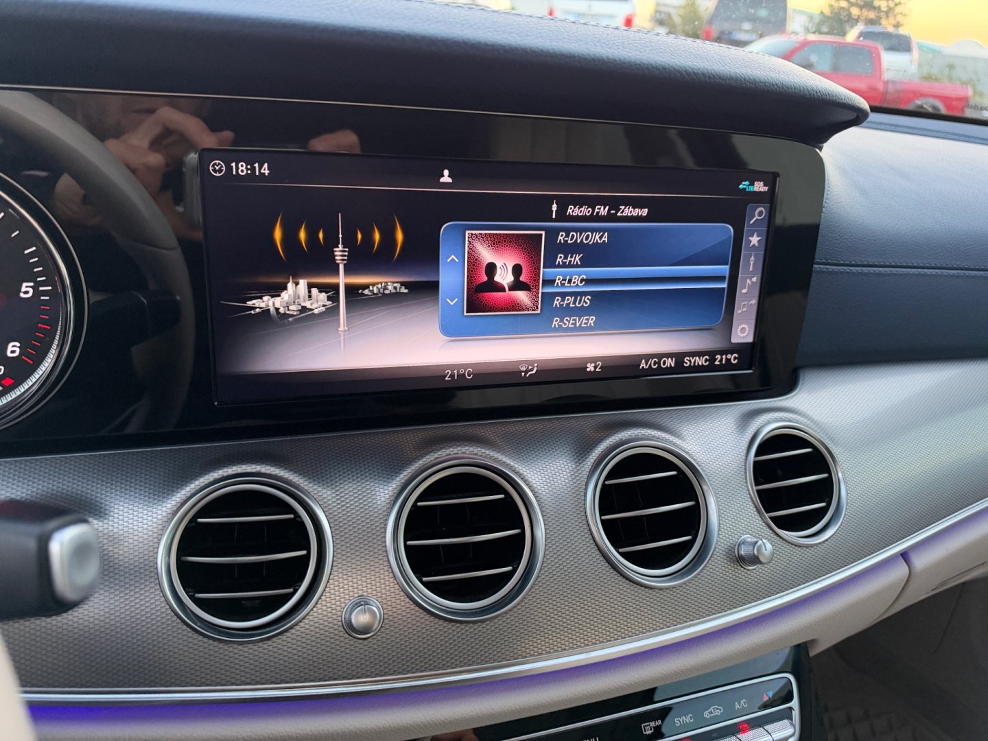 Mercedes-Benz Třídy E E220d 4Matic, Airmatic, 360°
