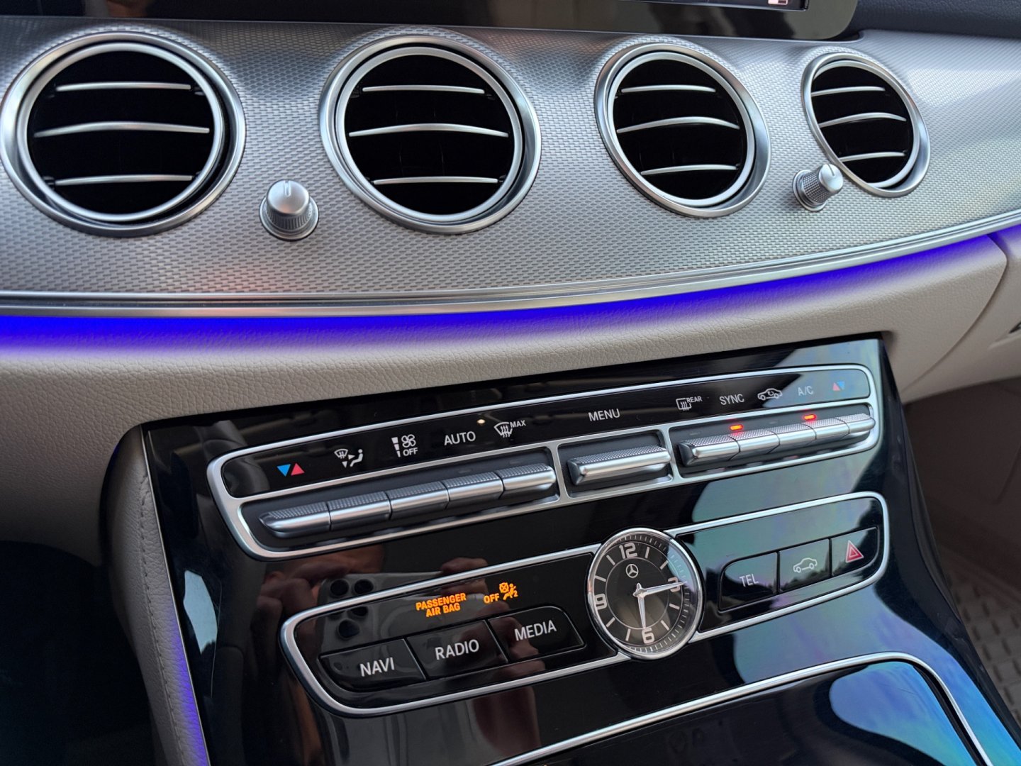 Mercedes-Benz Třídy E E220d 4Matic, Airmatic, 360°